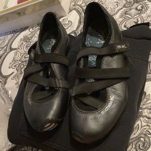 Michelle K VTG Leather shoes, Black, size 8